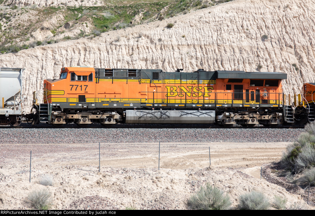 BNSF 7717